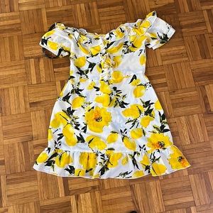 Off the shoulder lemon print dress sz 6